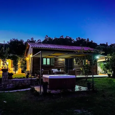 Dreamy Wooden * Lixouri
