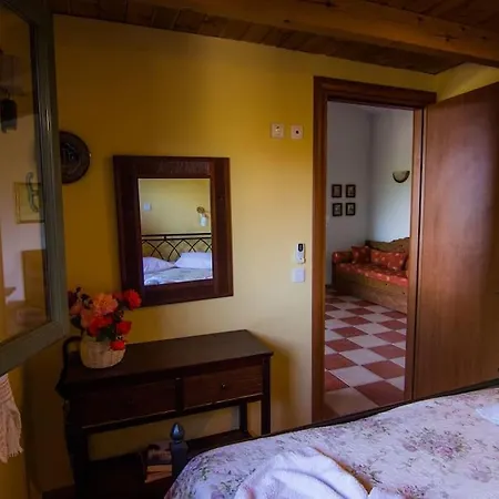 Dreamy Wooden * Lixouri